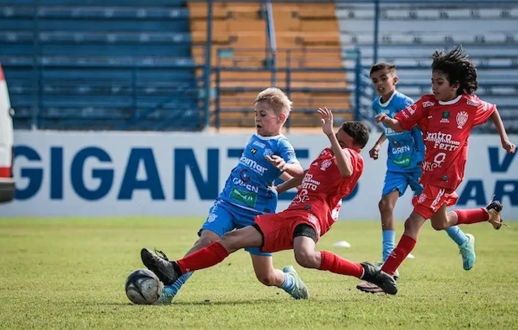 Assisense e Marília duelam pelo Paulista Sub-11 e Sub-12; veja classificação, escalações e cenário do Grupo 2.