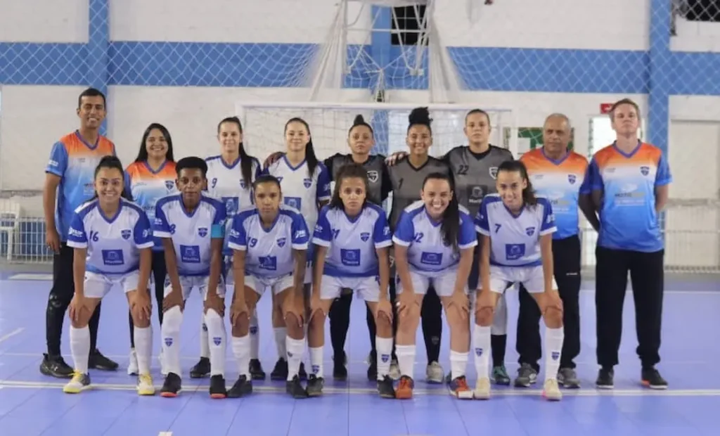 Equipe mariliense venceu a Apefe e terminou a primeira fase na liderança da competição.