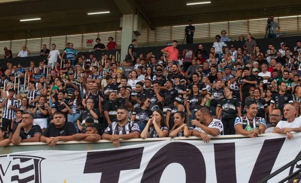 Torcida do Clube Atlético Votuporanguense fica apreensiva sobre o futuro
