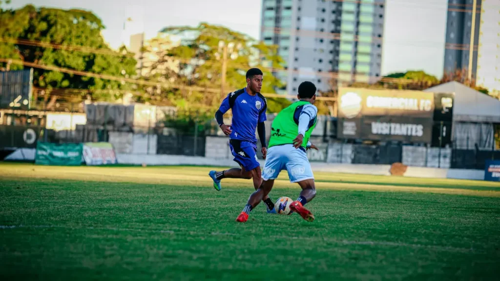Marília vence Comercial por 2 a 1 e encerra preparação para estreia na Copa Paulista 2026 com três vitórias em testes.