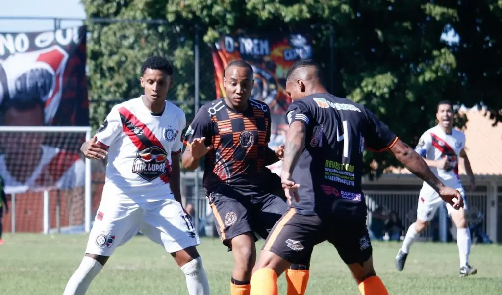 Altaneira e 4M Colorado decidem a Copa SELJ 2ª Divisão no dia 2 de agosto, às 10h, no Mineirão, em Marília.