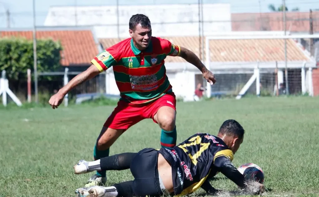 Confira a tabela completa e os horários do futebol amador de Marília neste fim de semana. Jogos decisivos definem as semifinais.