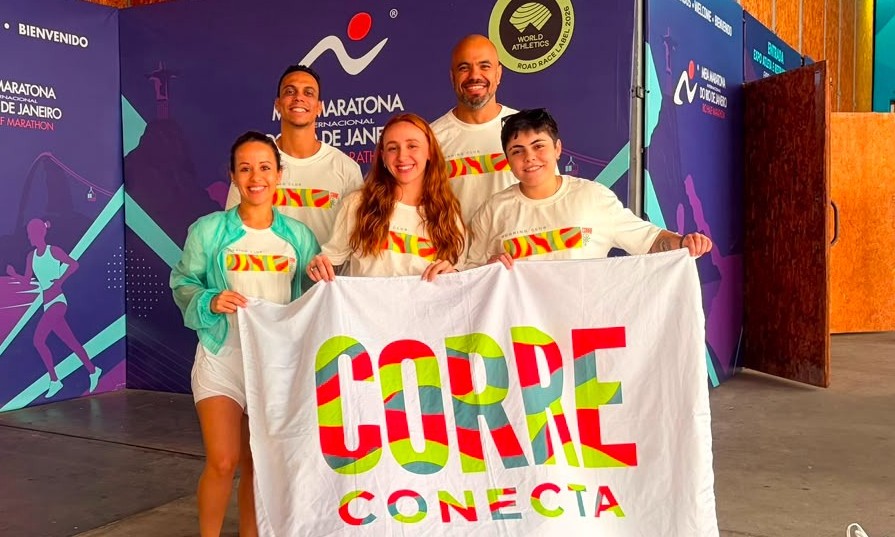 Corre Conecta reúne seus atletas para o desafio que marcou a estreia do grupo na meia maratona. (Foto: Divulgação)
