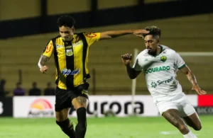 Novorizontino empata em 1 a 1 com o Cuiabá, chega aos 50 pontos e assume a liderança da Série B do Brasileirão no saldo de gols. Confira tabela e gols.