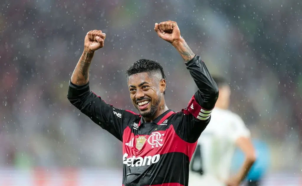 Bruno Henrique comemora gol do Flamengo contra o Corinthians no Maracanã pelo Brasileirão 2026.