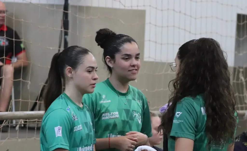 Equipe feminina de tênis de mesa de Marília venceu os dois primeiros confrontos nos Jogos Abertos.