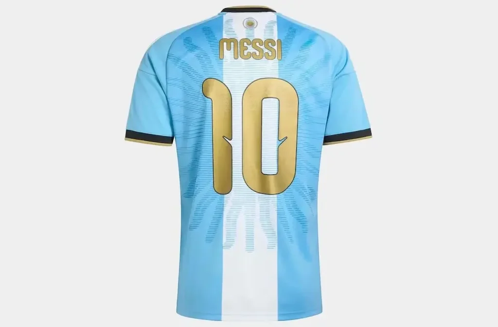 Camisa especial para a despedida de Messi na seleção da Argentina – Foto: Divulgação